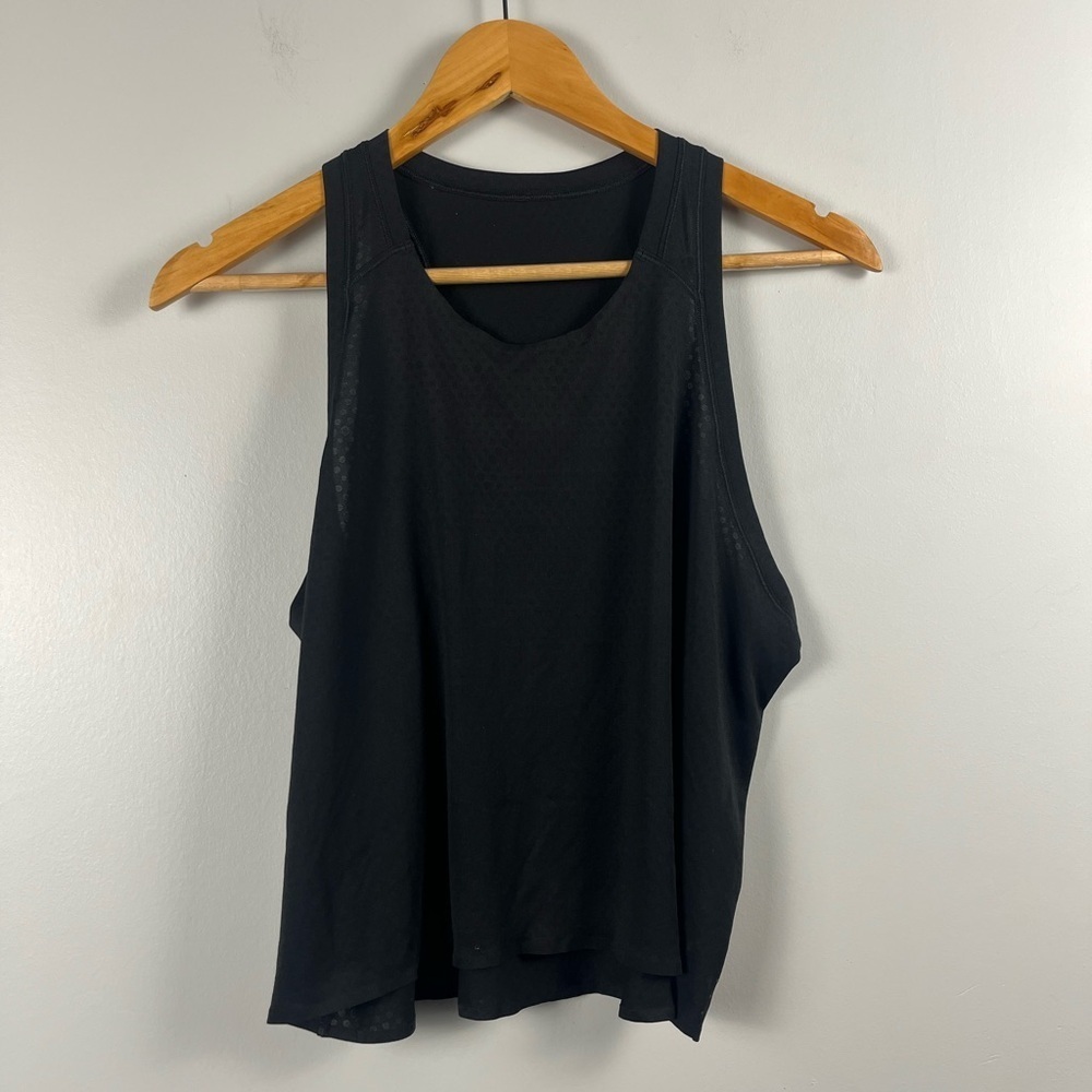 Lululemon black mesh polka dot sleeveless top size 6 READ
